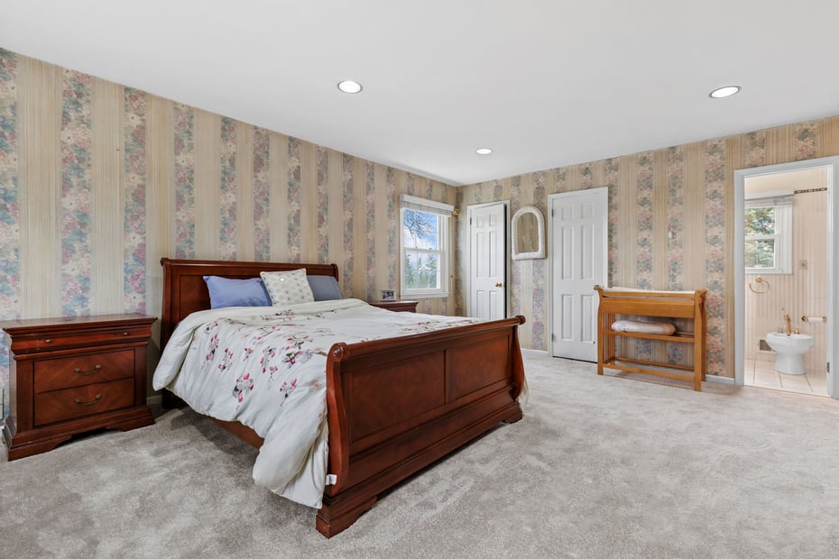 3 Penny Lane Photo 17