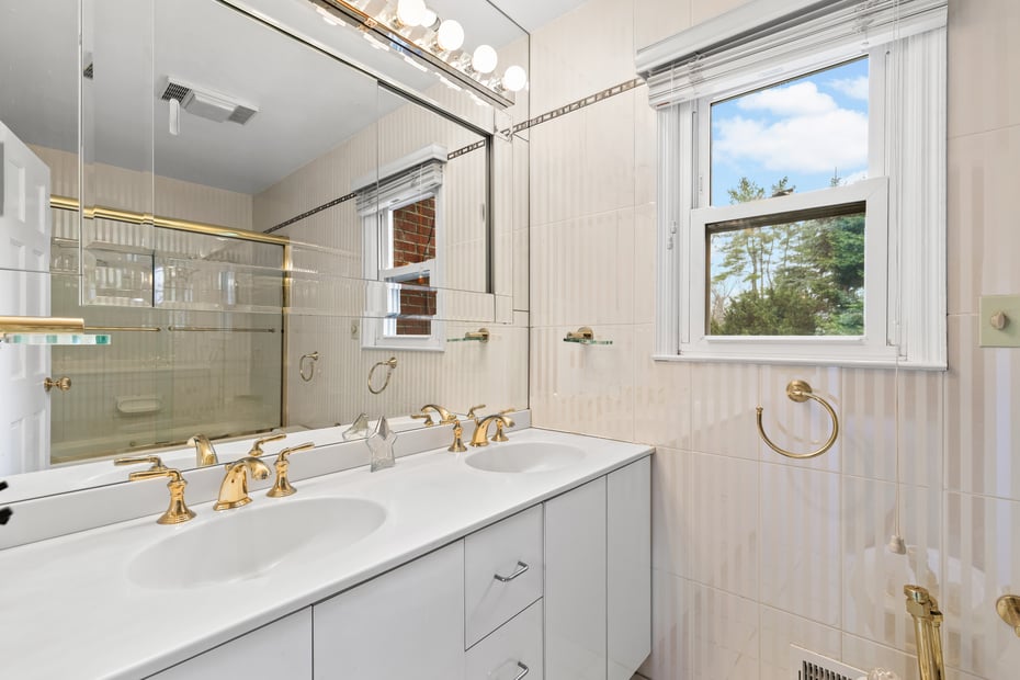 3 Penny Lane Photo 18