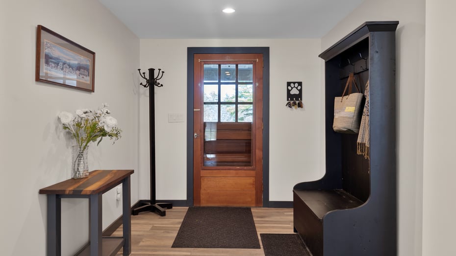 4 Fox Meadow Ln Photo 2