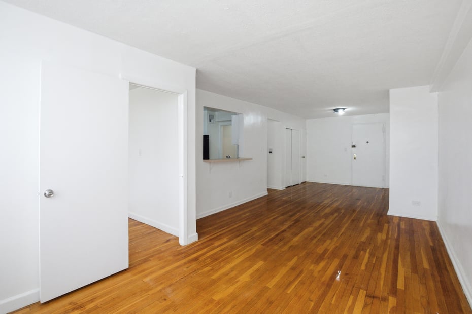 2385 Barker Avenue  #6S Photo 4