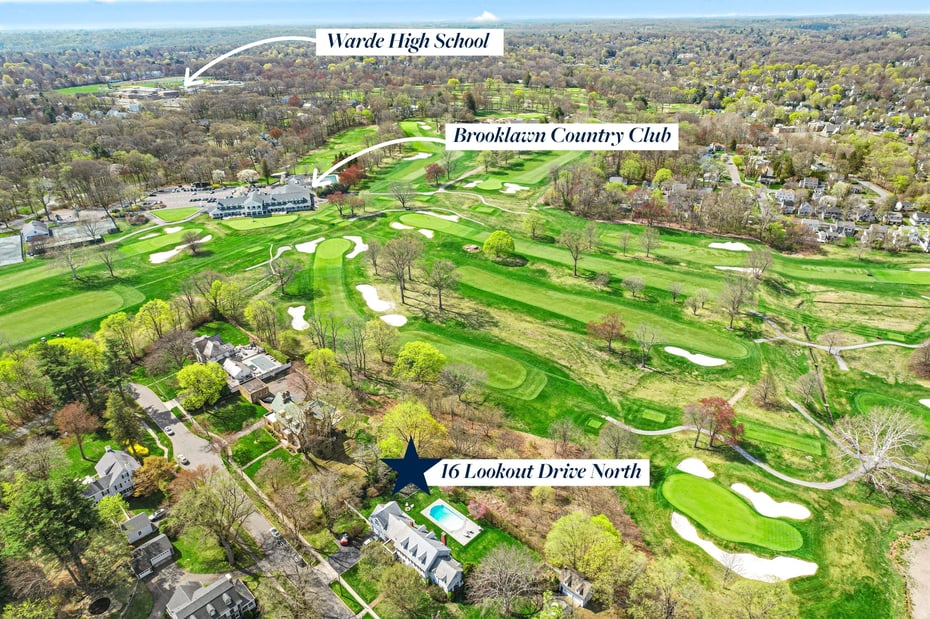 16 Lookout Drive North Photo 2