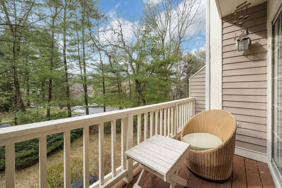 1403 Pondcrest Lane Photo 6