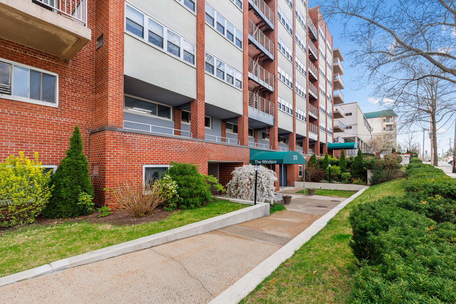 370 Westchester Avenue  #5C Photo 2
