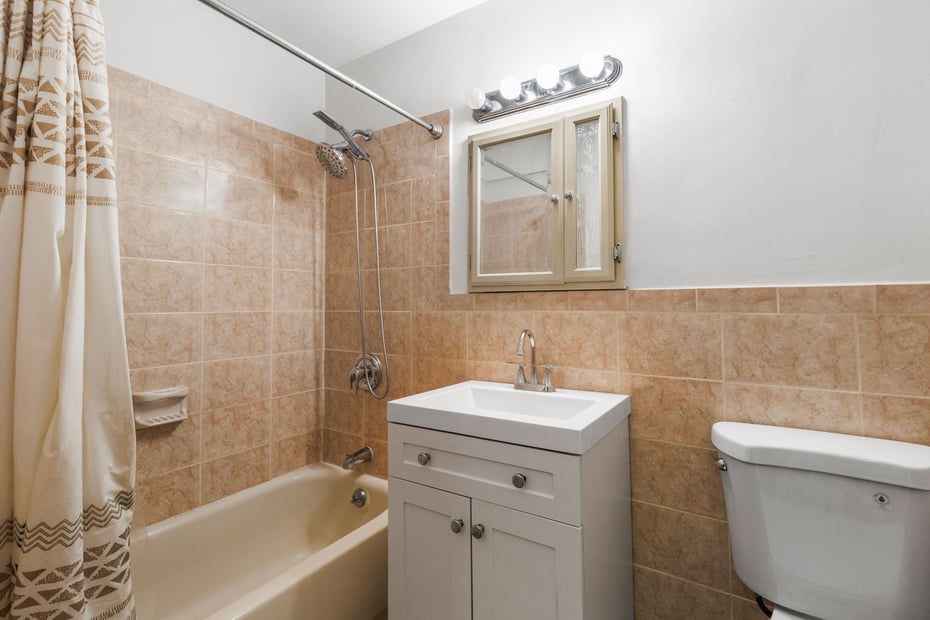 370 Westchester Avenue  #5C Photo 13