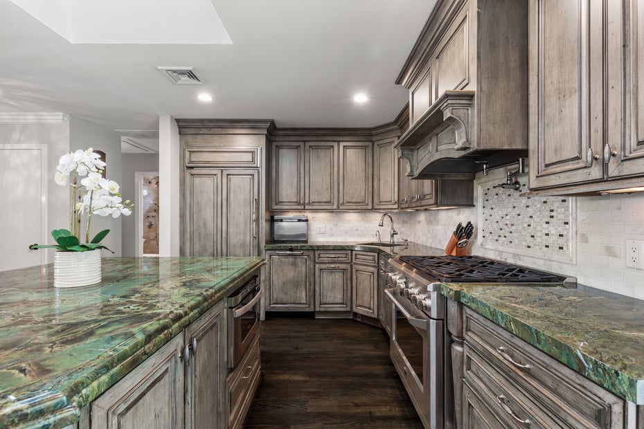 239 Davis Avenue Photo 8