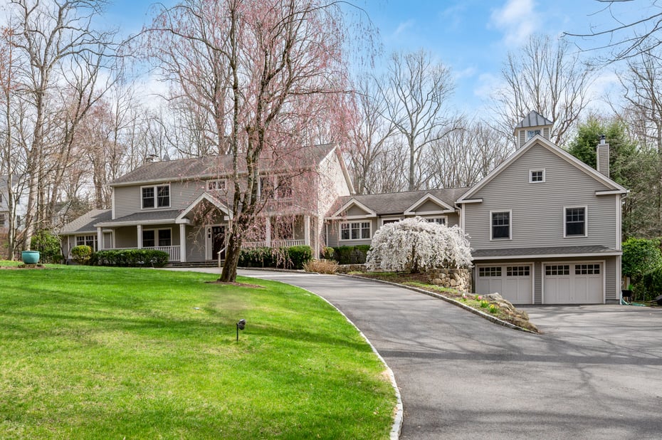 88 Bentwood Drive Photo 1