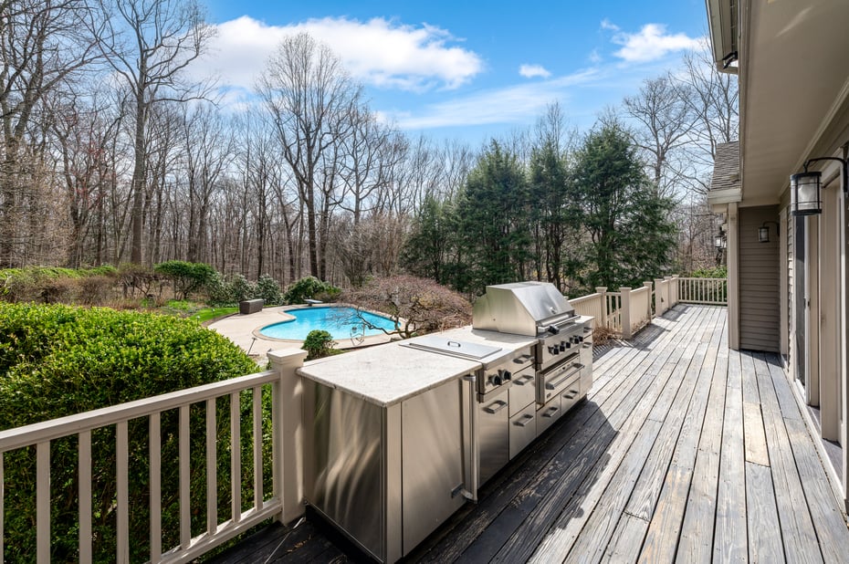 88 Bentwood Drive Photo 30