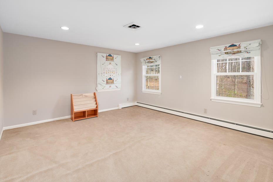 88 Bentwood Drive Photo 22