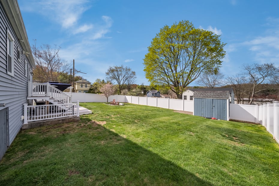 2 Lakeview Terrace Photo 6