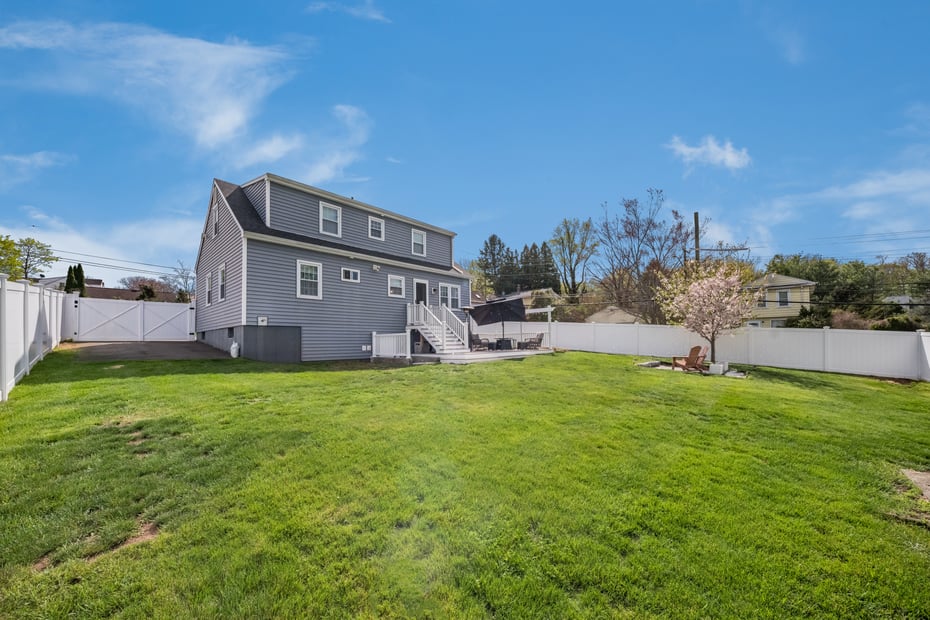 2 Lakeview Terrace Photo 7