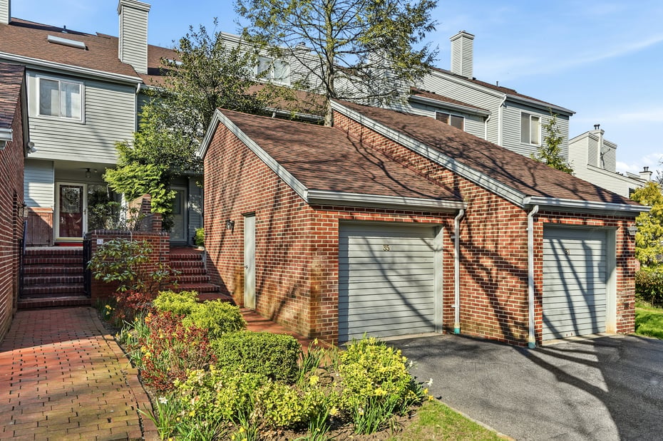 35 Waterside Close Photo 3