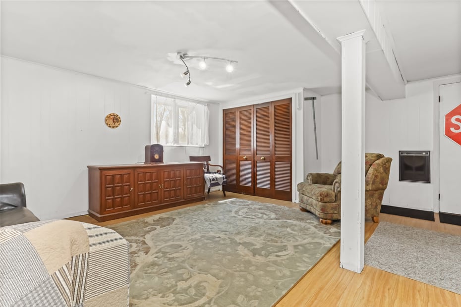 34 Glen Drive Photo 37
