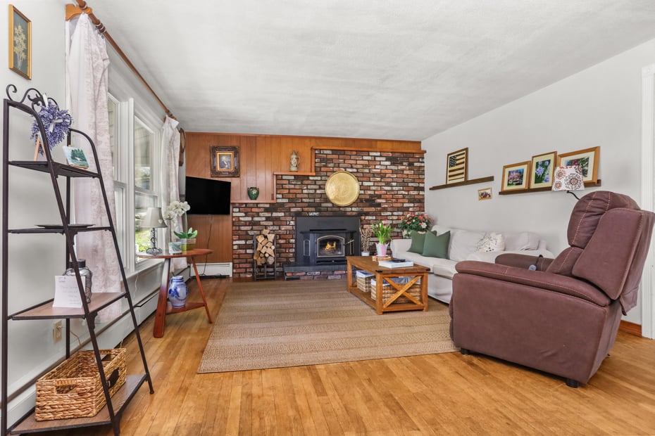 34 Glen Drive Photo 44