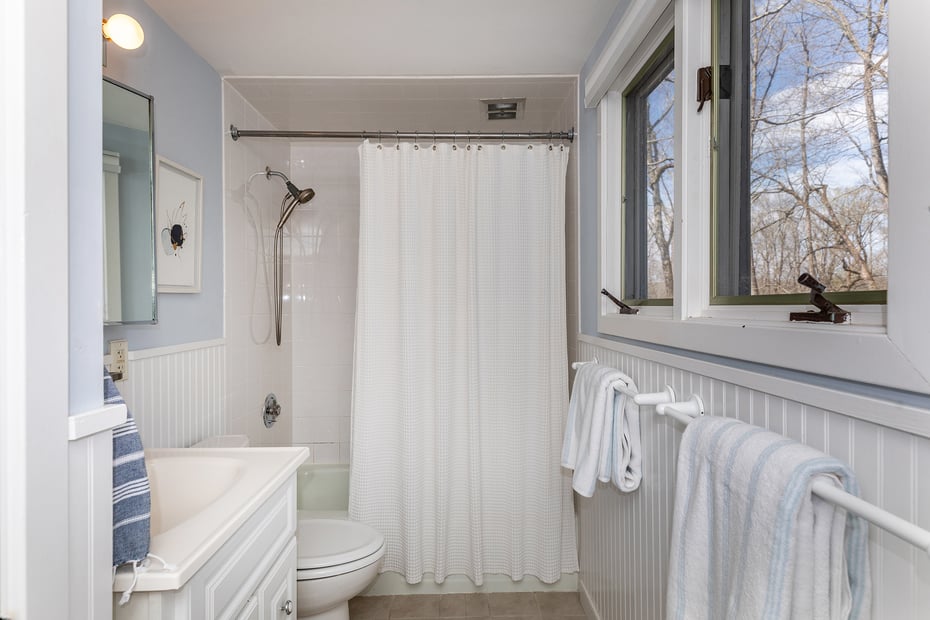 40 Interlaken Estates Photo 15