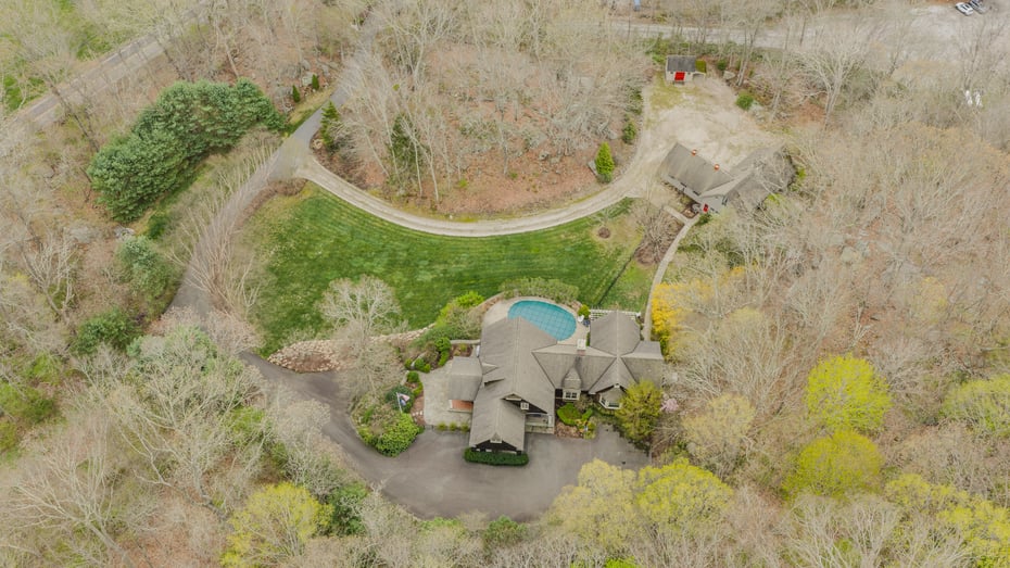 108 Westbrook Road Photo 2