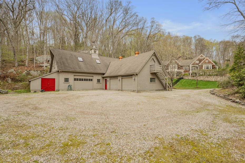 108 Westbrook Road Photo 9