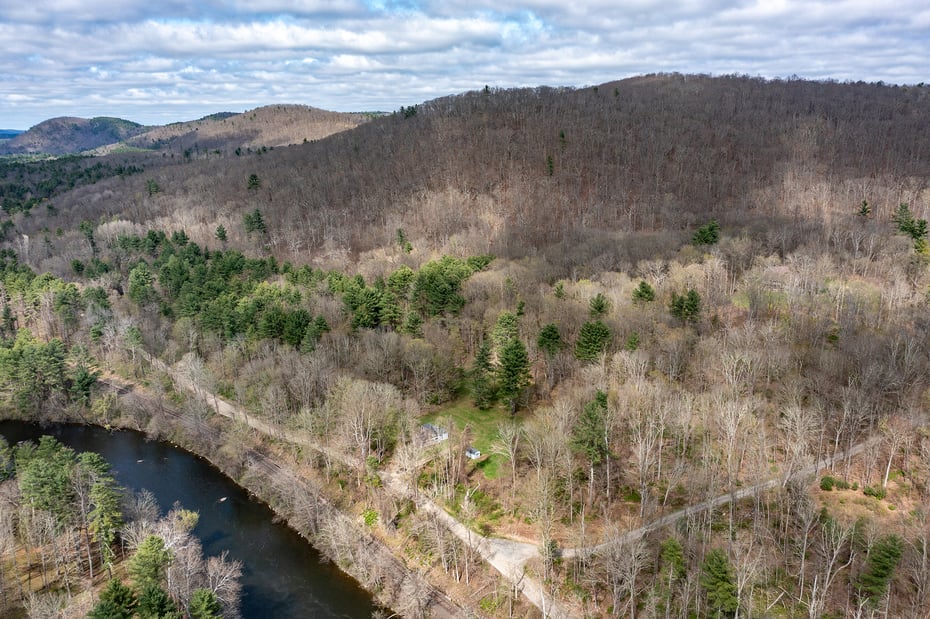 242 River Road Photo 22