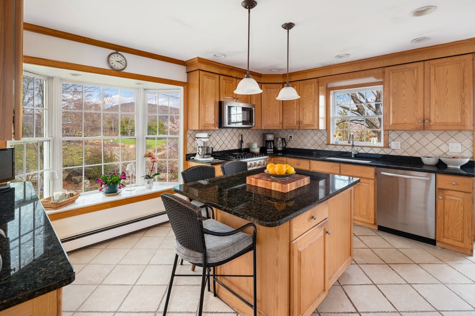 475 Mooney Hill Road Photo 9