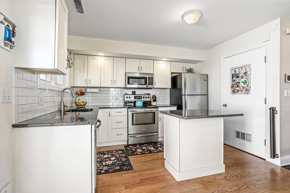 4 Seabreeze Avenue  #B Photo 12