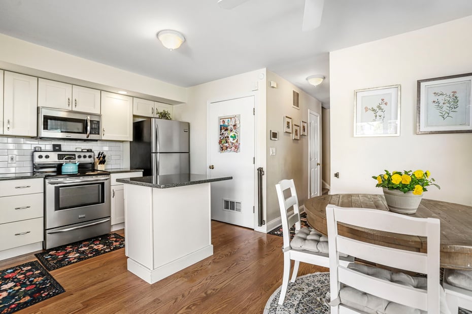 4 Seabreeze Avenue  #B Photo 14