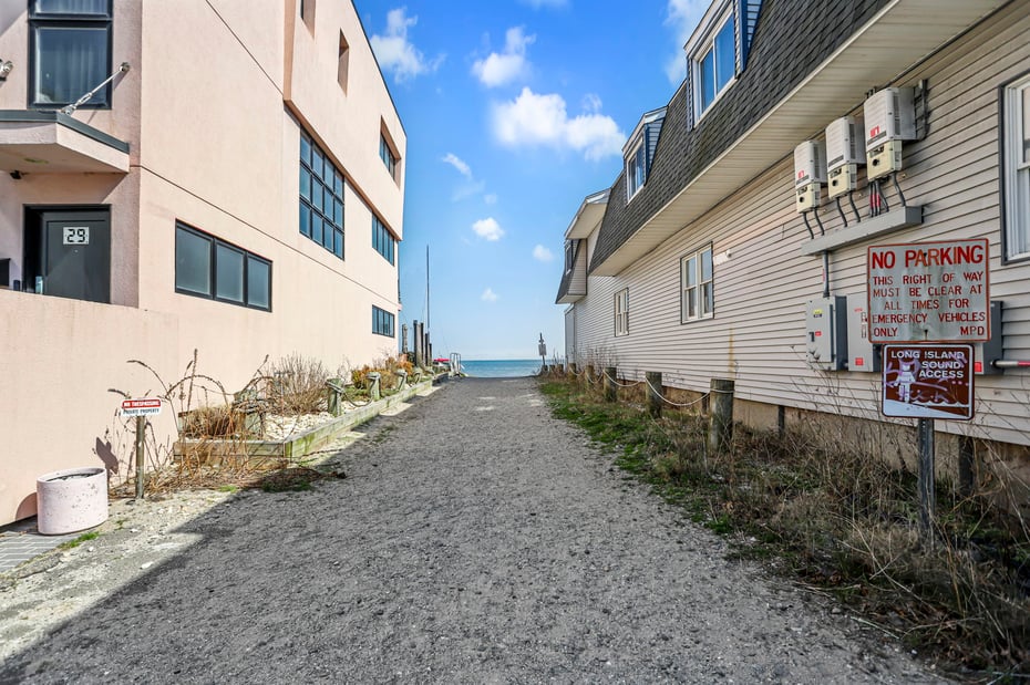 4 Seabreeze Avenue  #B Photo 32
