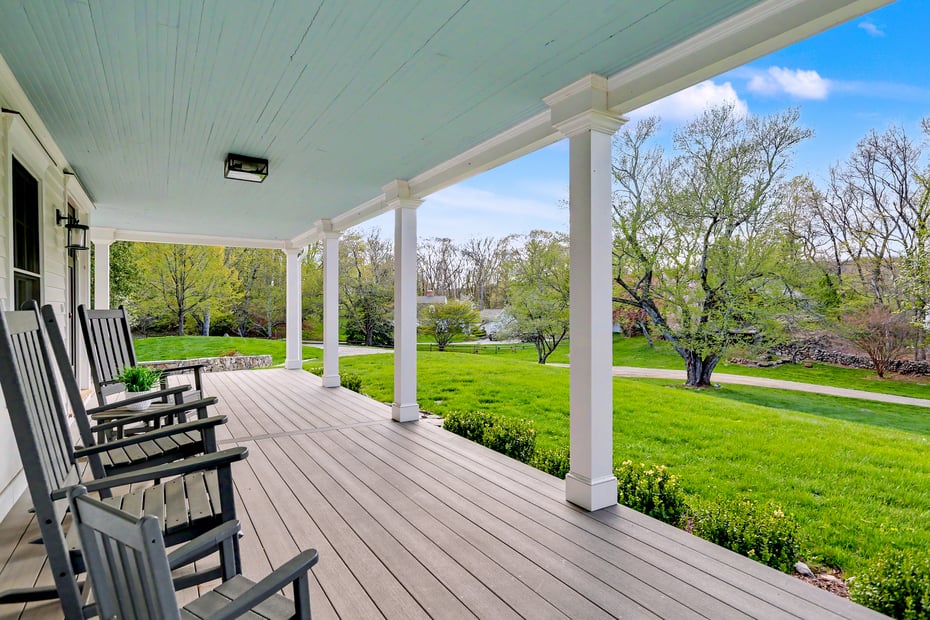 10 Cedar Lane Photo 4