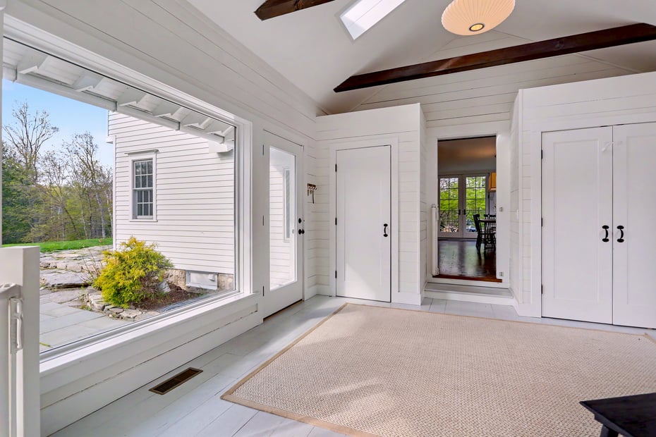 10 Cedar Lane Photo 9