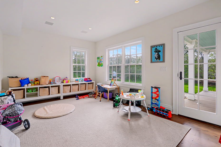 10 Cedar Lane Photo 14