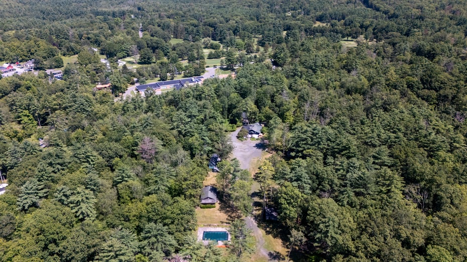 20 Country Club Lane Photo 16