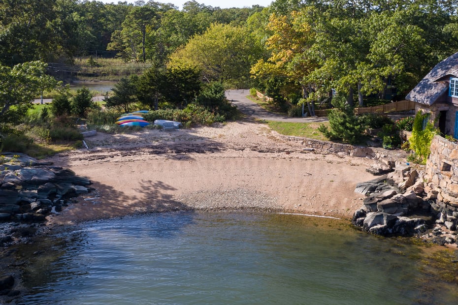 84 Johnsons Point Road Photo 10