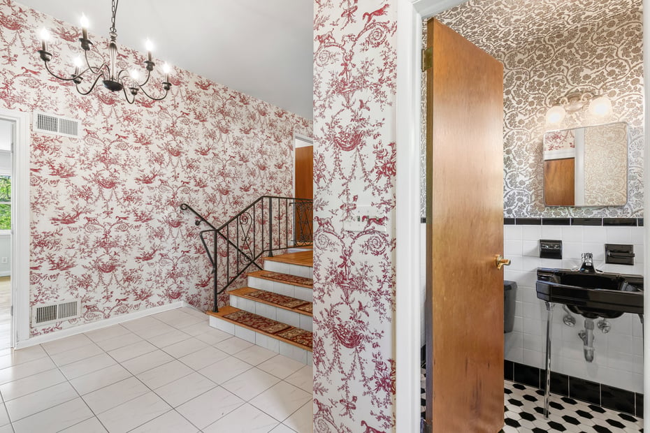 30 Claudet Way Photo 5