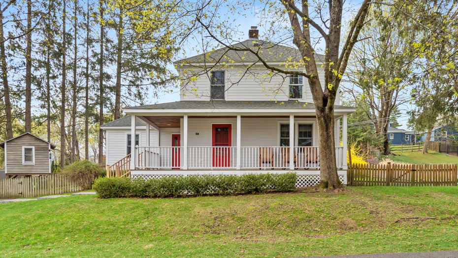 11 Lawton St Photo 1