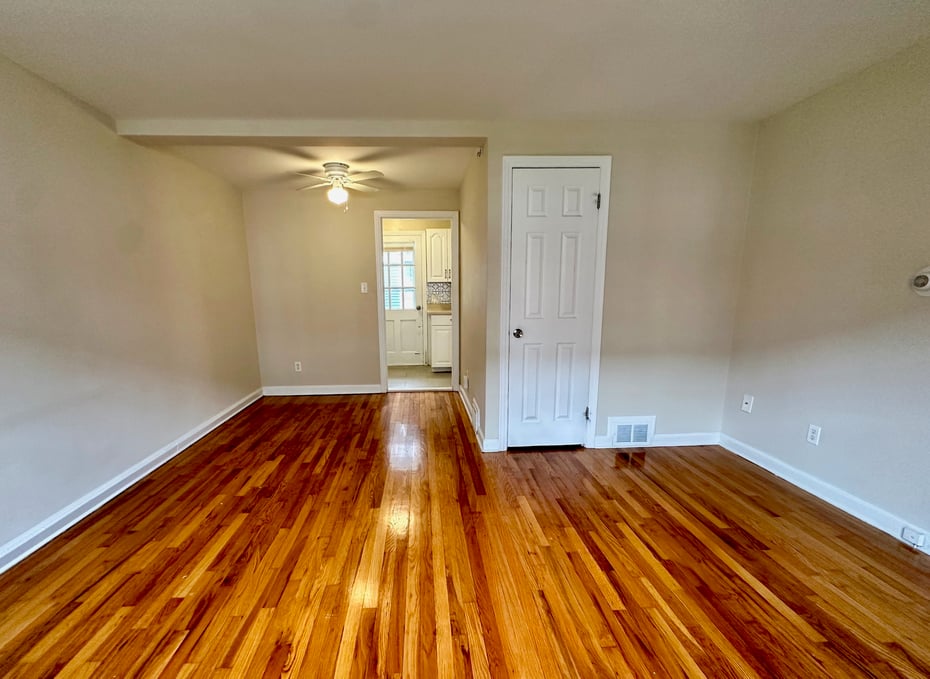 1160 Whitney Avenue  #E Photo 5