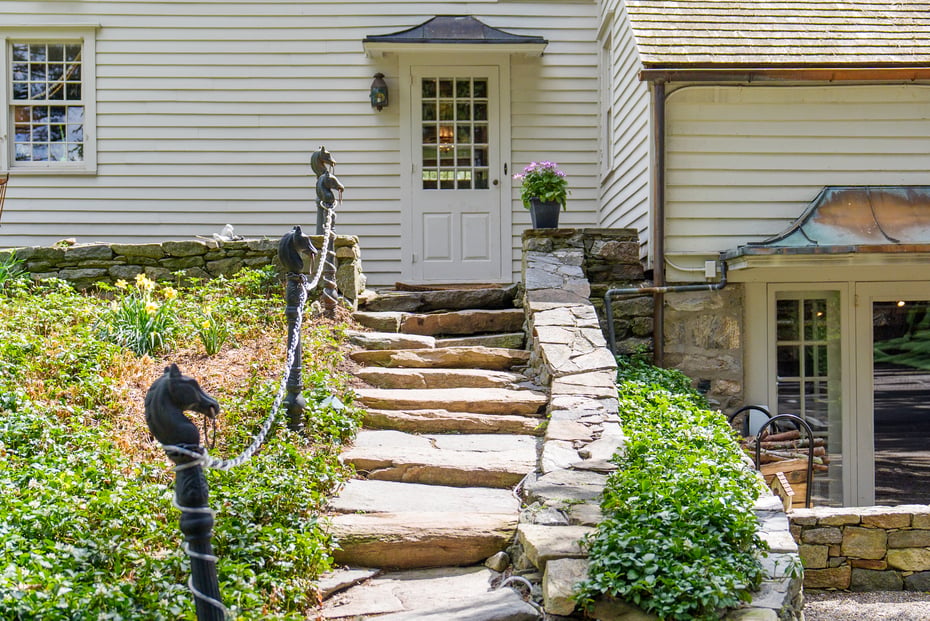 313 Umpawaug Road Photo 33