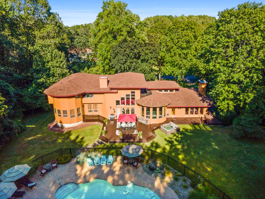 85 Norrans Ridge Drive Photo 2