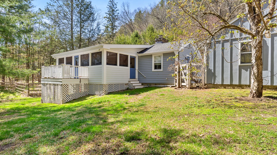 7 Lake Buel Rd Photo 1