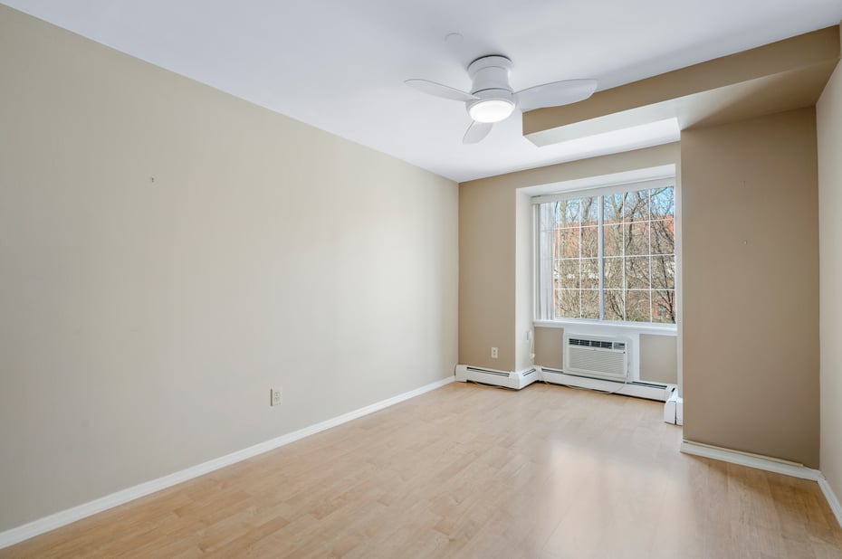 55 N Broadway  #3-14 Photo 31