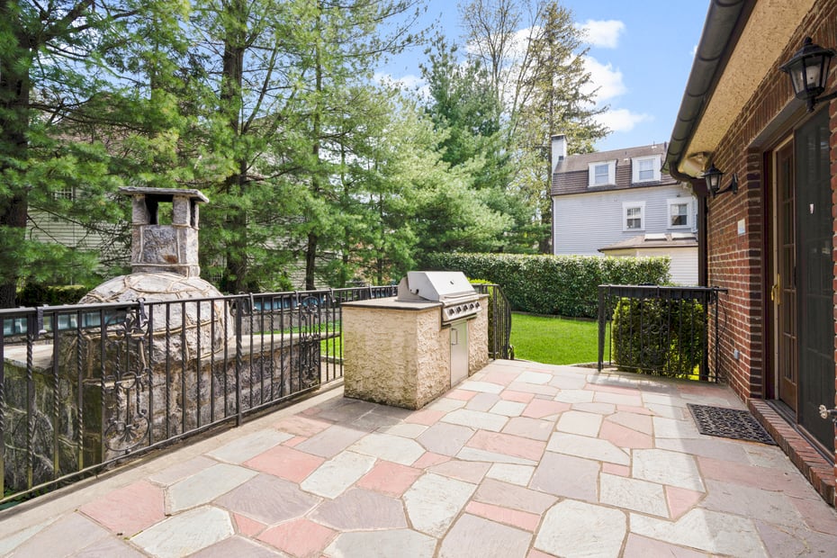 210 Cliff Avenue Photo 26