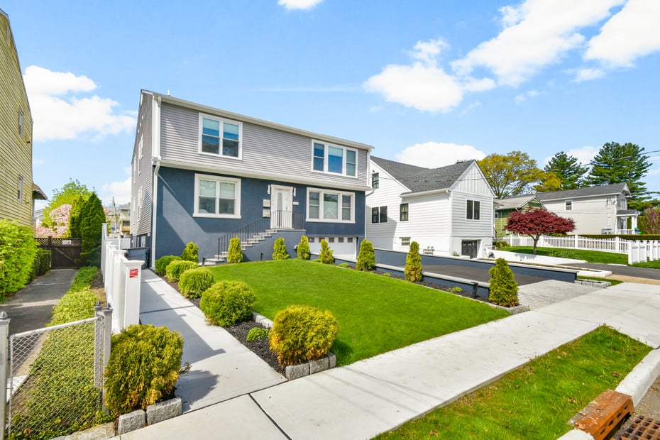 208 Florence Street Photo 1