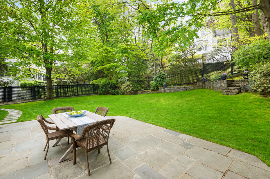 52 Midland Avenue Photo 32