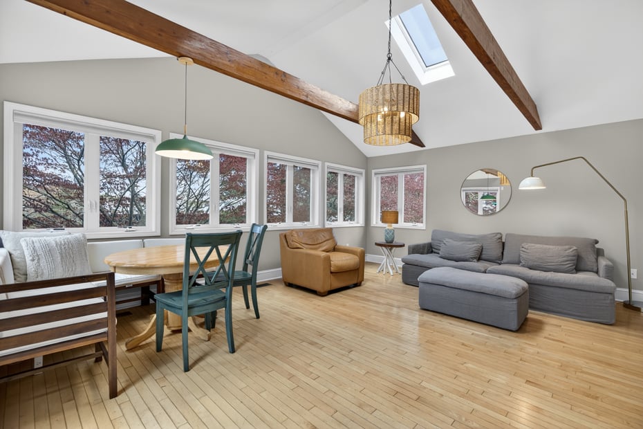 203 Burroughs Road Photo 7