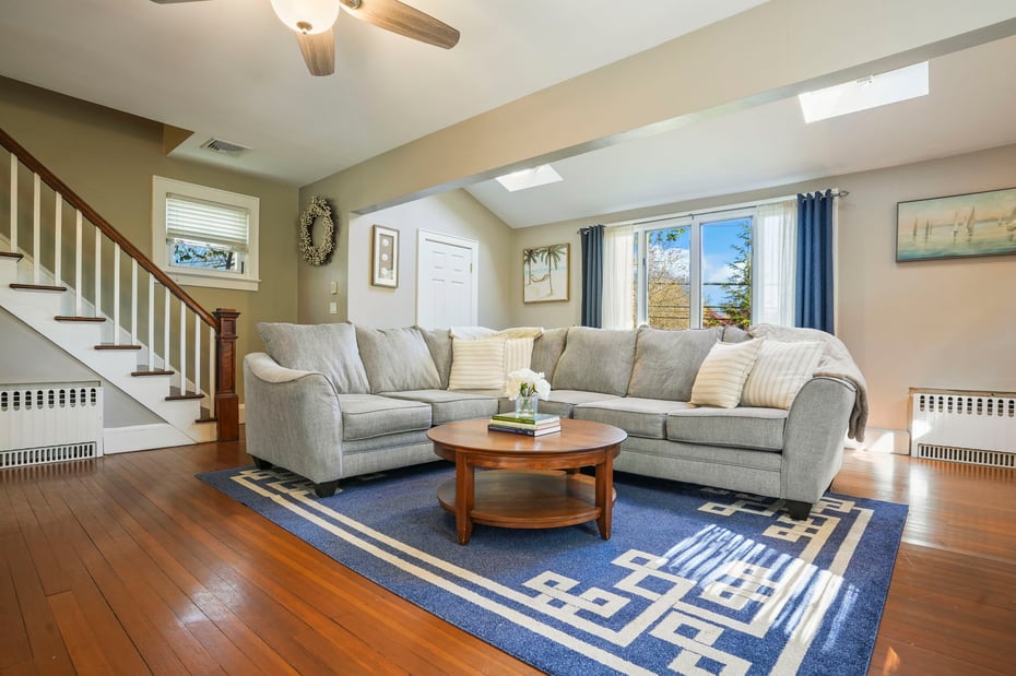 130 Toms Road Photo 4
