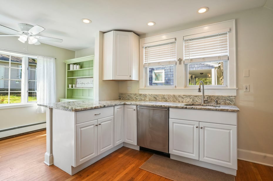 130 Toms Road Photo 11