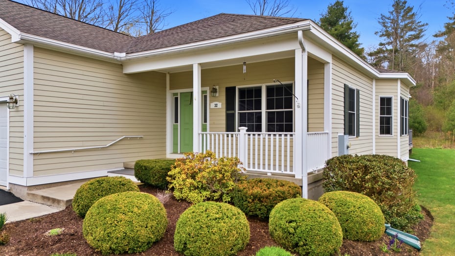 32 Aspen Way Photo 3