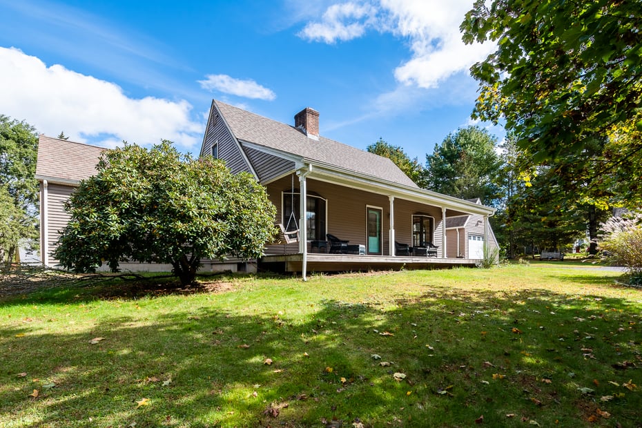 131 Hemlock Drive Photo 2