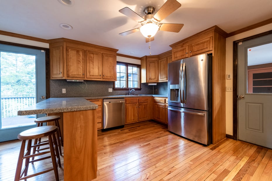 131 Hemlock Drive Photo 6