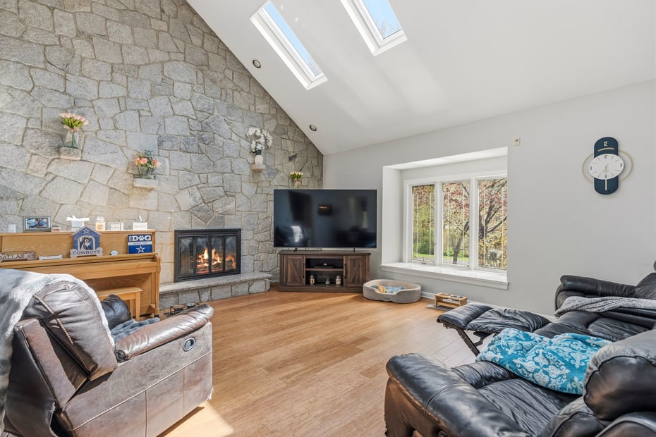 146 Lantern Park Lane South Photo 17