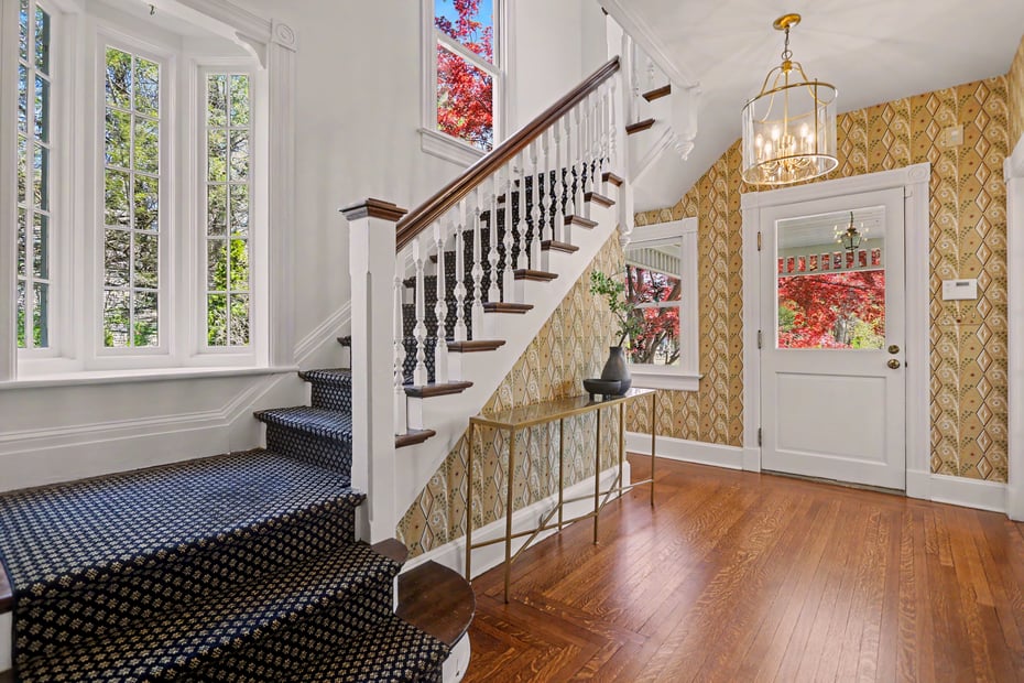 462 Riverside Avenue Photo 6