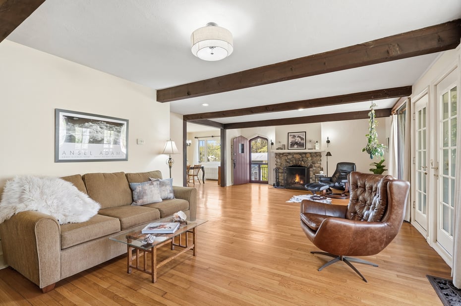 45 Chestnut Street Photo 11