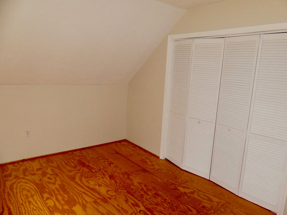 21 Winthrop Road Photo 16